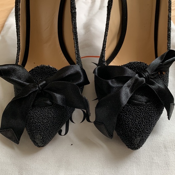 Black Jour Sting Ray Pumps - Picture 5 of 5